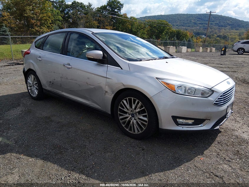 Vin: 1fadp3n22jl272161, lot: 46780441, ford focus titanium 20181