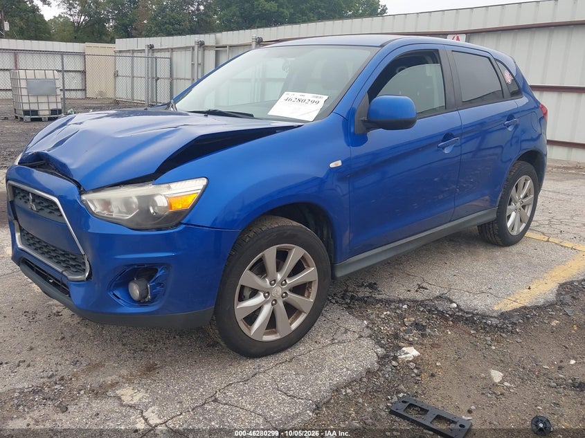 2015 Mitsubishi Outlander, Front End, IAAI, VIN 4A4AP3AU1FE054253 — photo 2