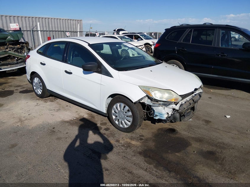 Vin: 1fadp3e2xdl204906, lot: 46780459, ford focus s 2013 img_1
