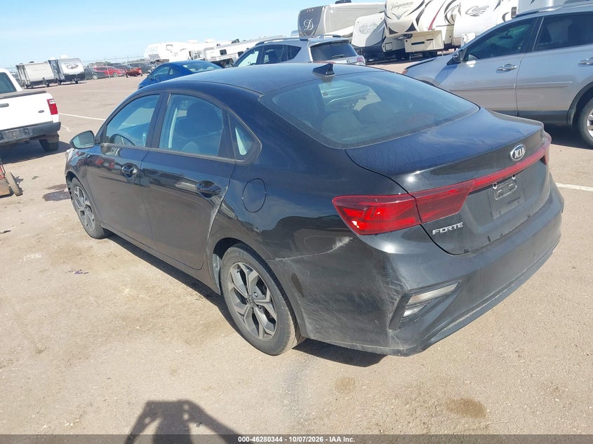 Vin: 3kpf24ad2me384969, lot: 46780490, kia forte lxs 20213