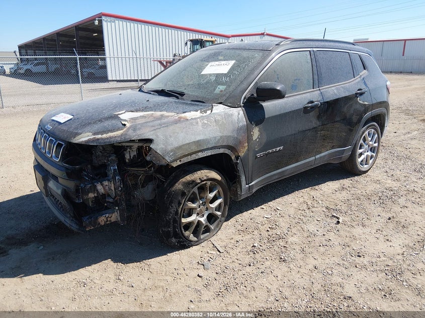 Vin: 3c4njdfb7nt190456, lot: 46780498, jeep compass latitude lux 4x4 20222