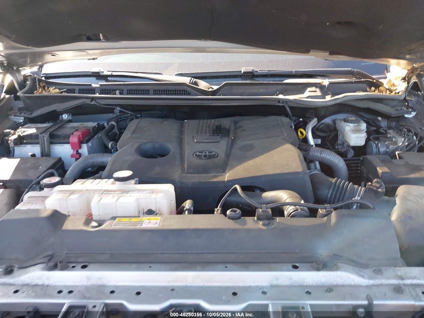 TOYOTA TUNDRA - zdjęcie 10