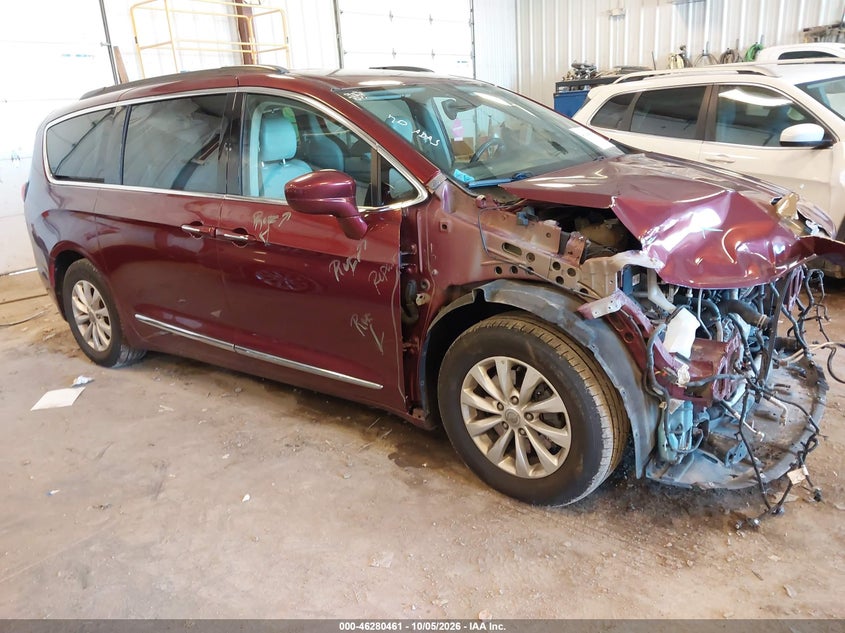 Vin: 2c4rc1bg4hr794307, lot: 46780607, chrysler pacifica touring-l 20171