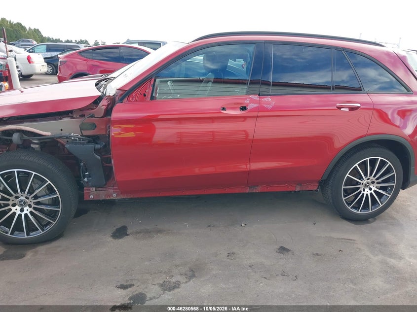 MERCEDES-BENZ GLC 300 - zdjęcie 15