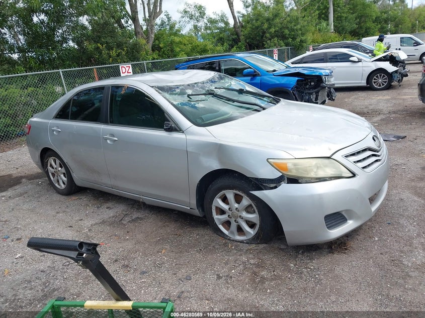 Vin: 4t1bf3ek7au041184, lot: 46780715, toyota camry le 20101