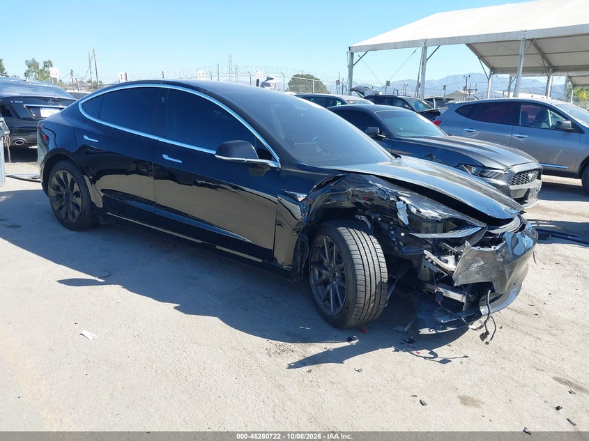 Vin: 5yj3e1ea6jf012498, lot: 46780868, tesla model 3 long range/mid range 2018 img_1