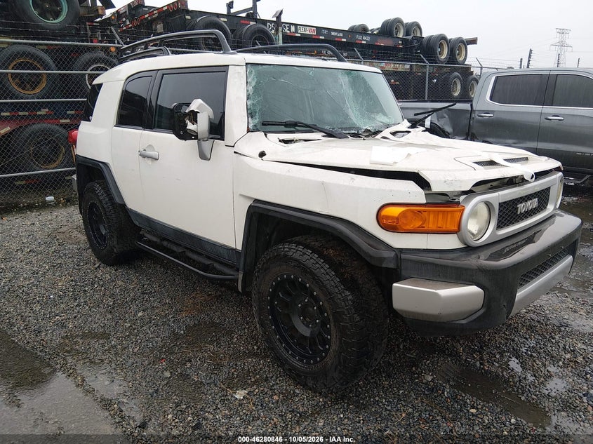 Vin: jtebu4bf4ak090101, lot: 46780992, toyota fj cruiser 2010 img_1