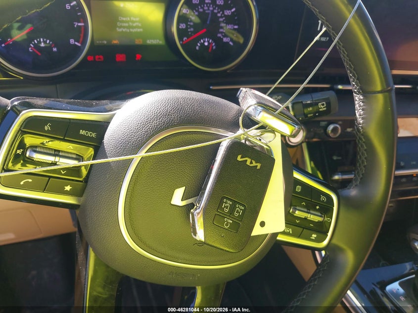 2024 KIA CARNIVAL MPV EX · Photo 11