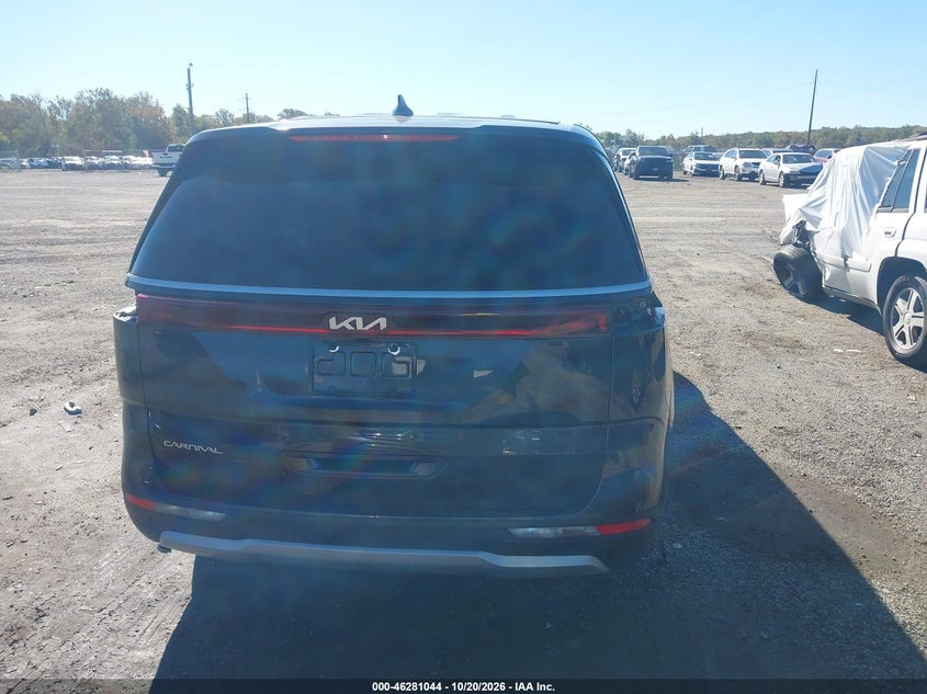 2024 KIA CARNIVAL MPV EX · Photo 16