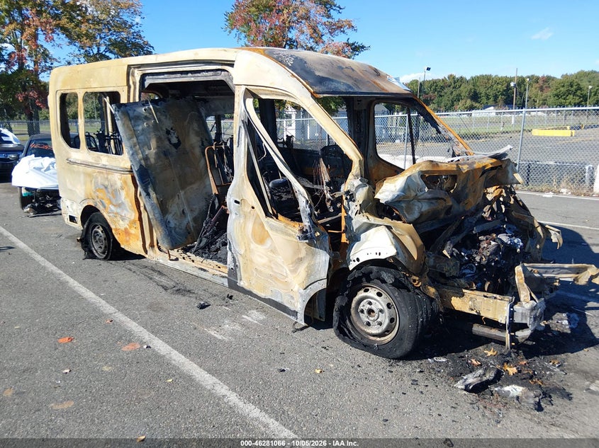 Vin: 1fbax2c87nka17424, lot: 46781212, ford transit-350 passenger van xl 2022 img_1