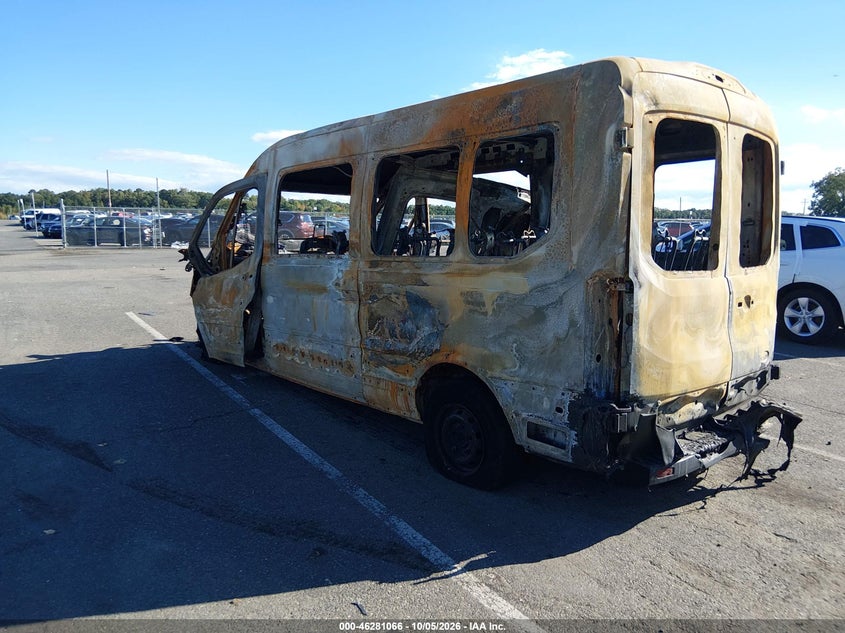 Vin: 1fbax2c87nka17424, lot: 46781212, ford transit-350 passenger van xl 20223