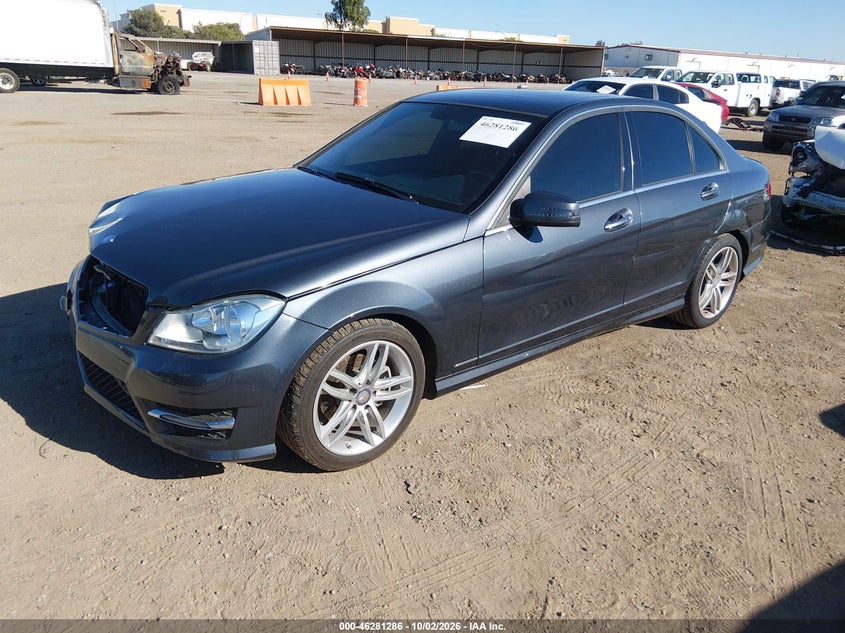2014 Mercedes-Benz C 250 Sport, Удар спереди, IAAI, VIN WDDGF4HB2EA967369 — фото 2