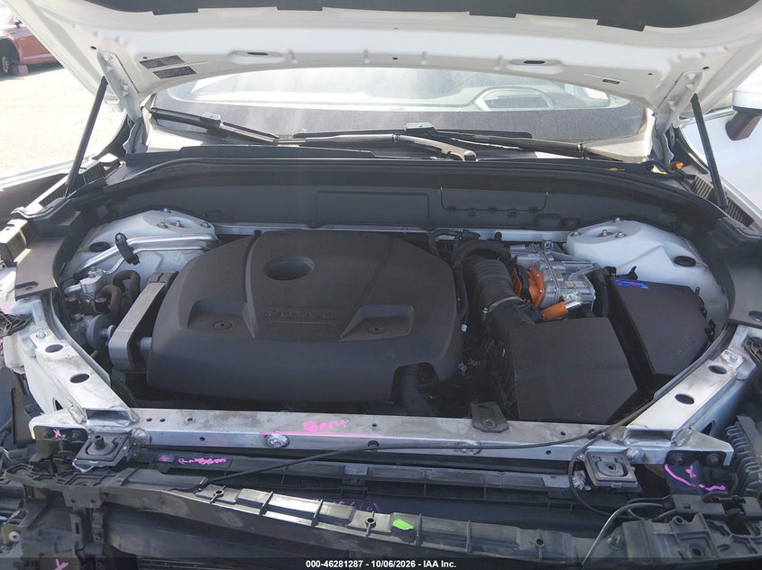 VOLVO XC60 HYBRID - zdjęcie 10