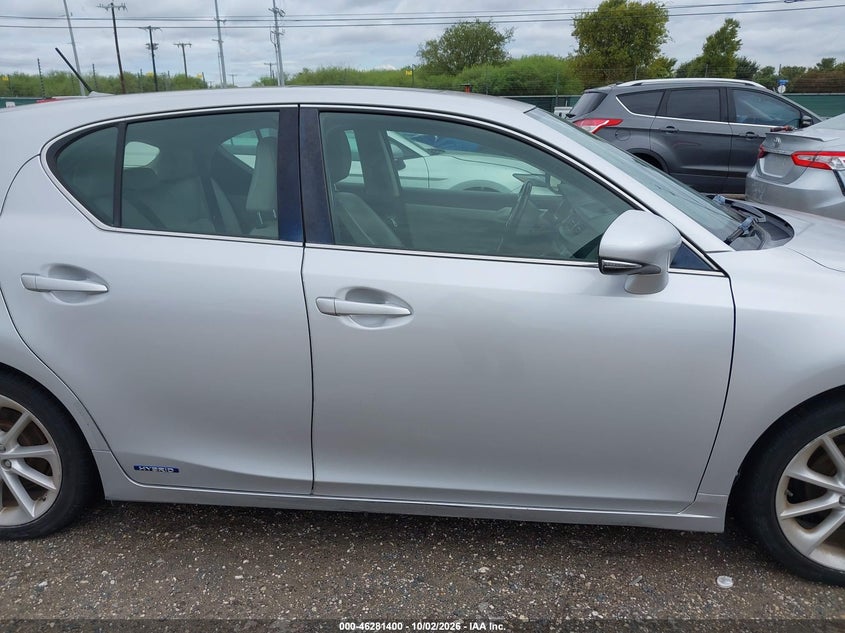 2012 LEXUS CT 200H PREMIUM · Фото 13