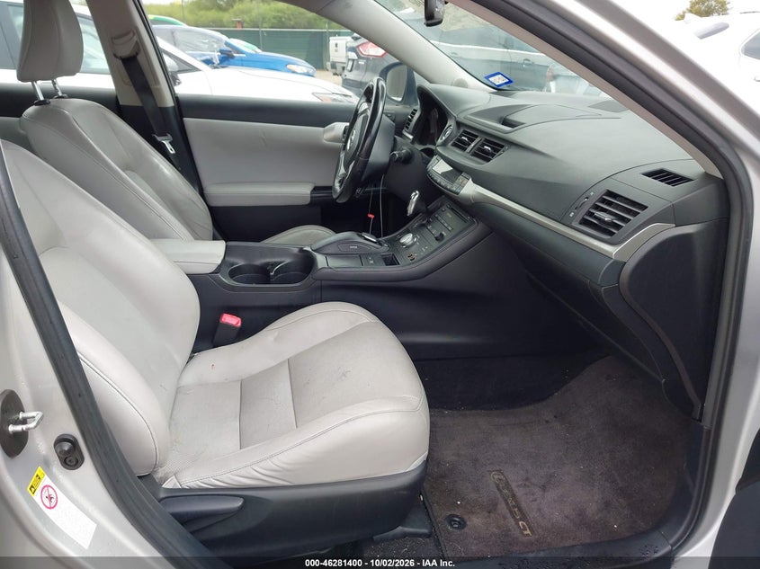 2012 LEXUS CT 200H PREMIUM · Фото 5