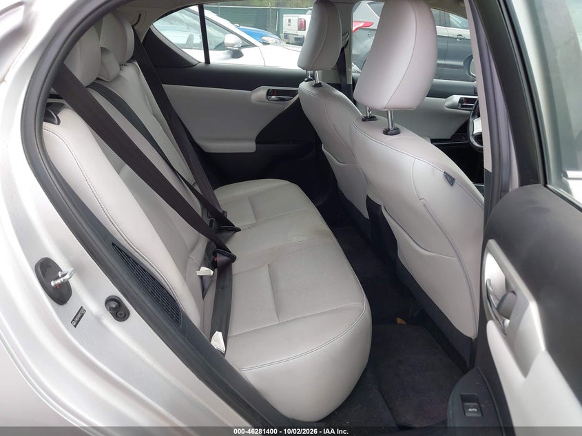 2012 LEXUS CT 200H PREMIUM · Фото 8