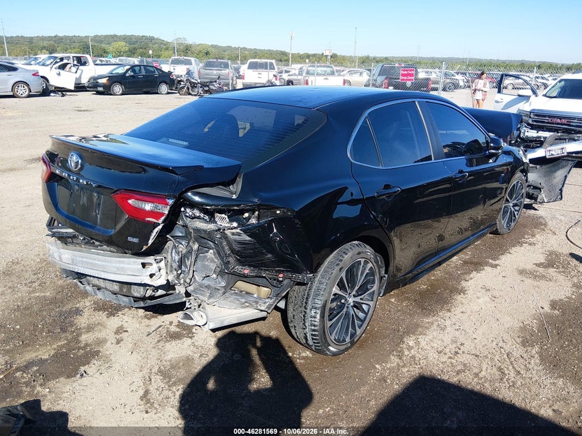 Vin: 4t1b11hk2ju142910, lot: 46781715, toyota camry se 20184