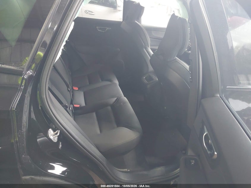 VOLVO XC60 2026 VIN YV4M12RC4T1374534