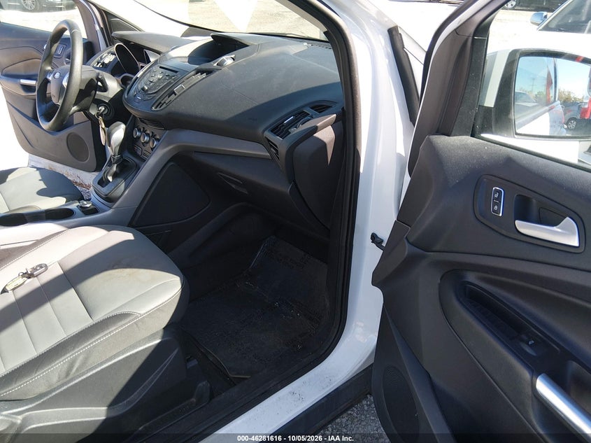 FORD ESCAPE 2015 VIN 1FMCU9GX4FUA82921