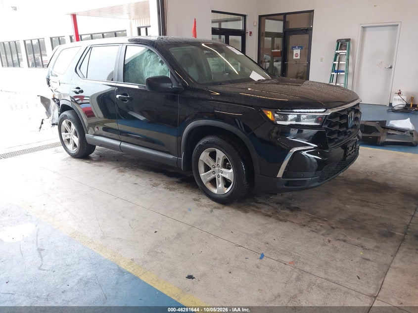 Vin: 5fnyg1h2xpb021833, lot: 46781790, honda pilot awd lx 2023 img_1