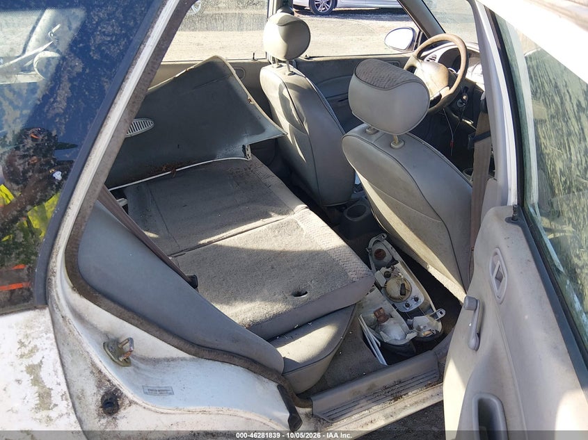 FORD ESCORT 1998 VIN 1FAFP15P1WW243040