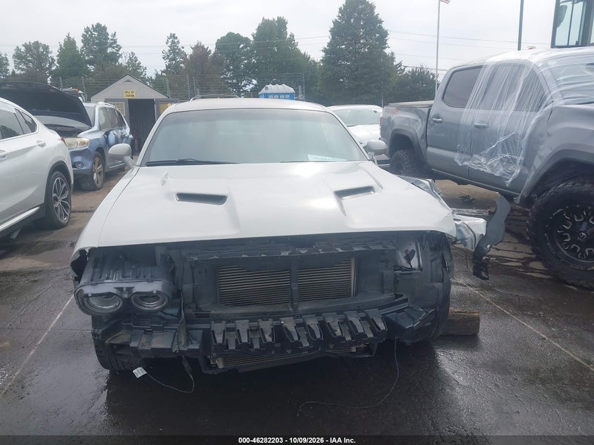 DODGE CHALLENGER - zdjęcie 13