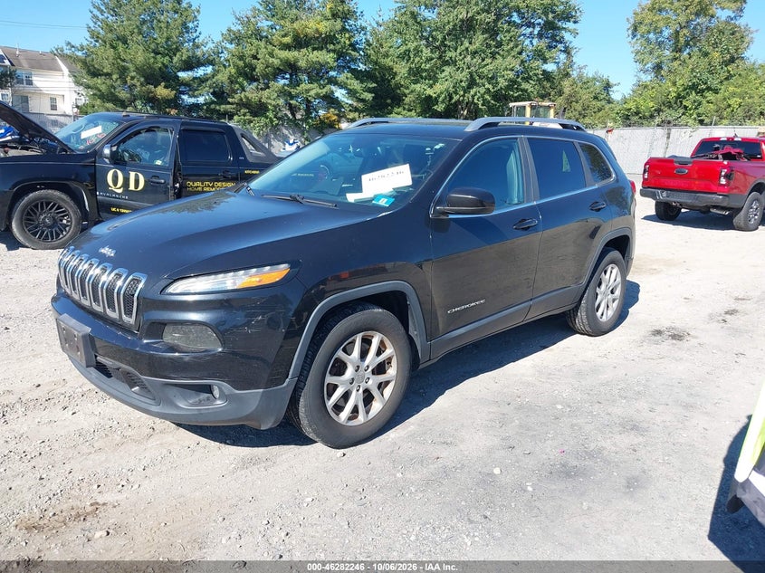 2014 Jeep Cherokee Latitude, Flood, IAAI, VIN 1C4PJMCB4EW146244 — photo 2
