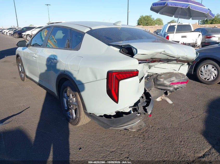 Vin: 3kpft4de1te315044, lot: 46782412, kia k4 lxs 20263