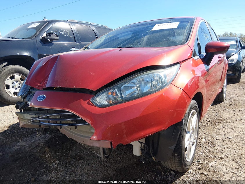 Vin: 3fadp4ej2km146945, lot: 46782556, ford fiesta se 20192