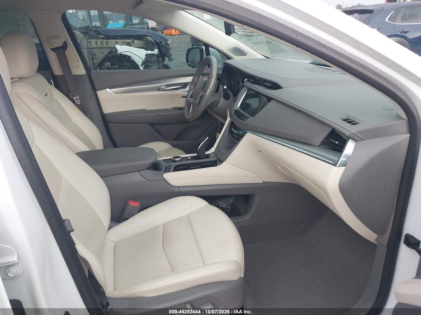 CADILLAC XT5 - zdjęcie 5
