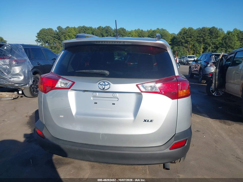 TOYOTA RAV4 - zdjęcie 16