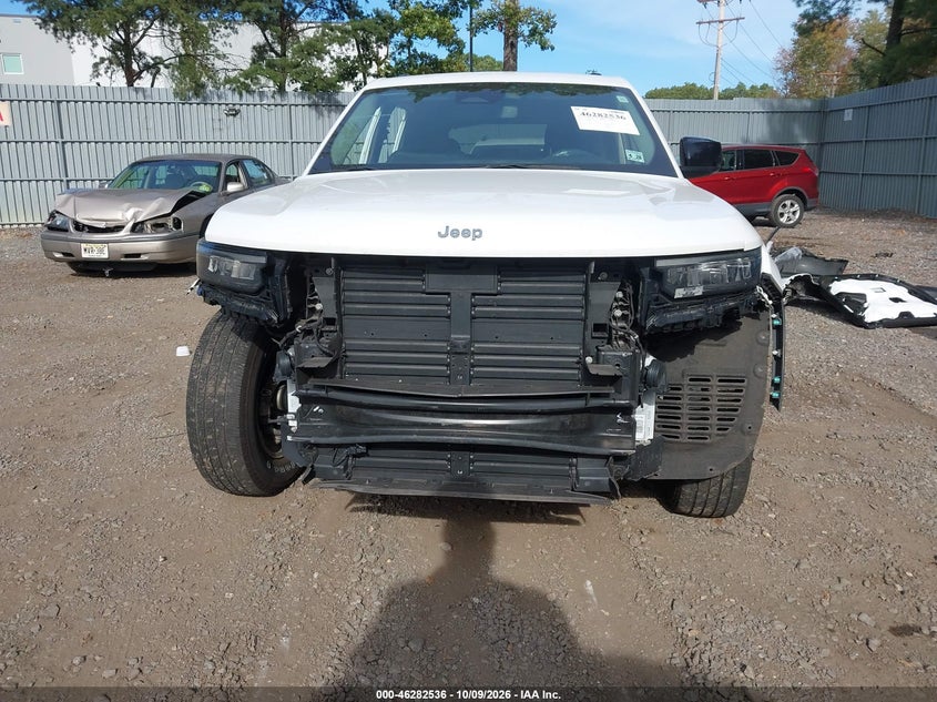 JEEP GRAND CHEROKEE - zdjęcie 13