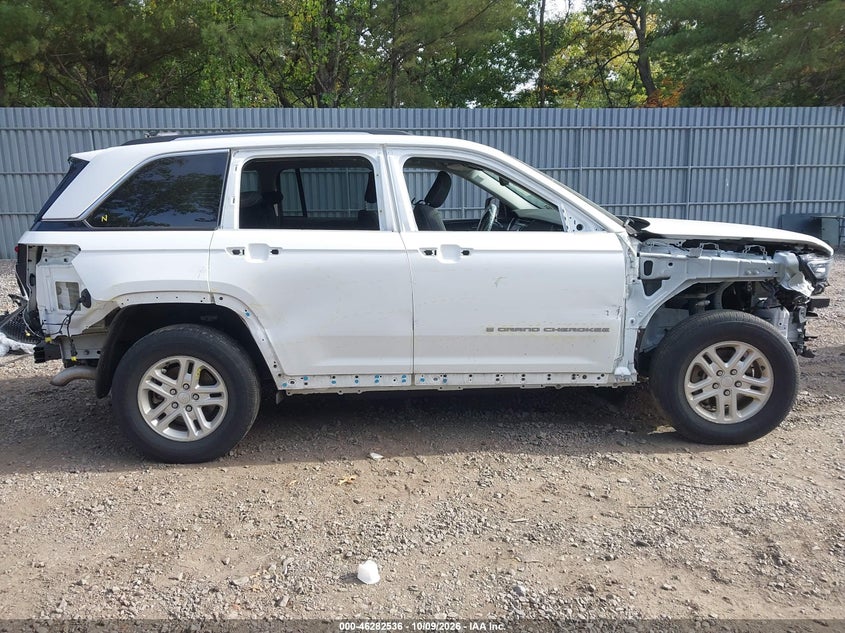 JEEP GRAND CHEROKEE - zdjęcie 14