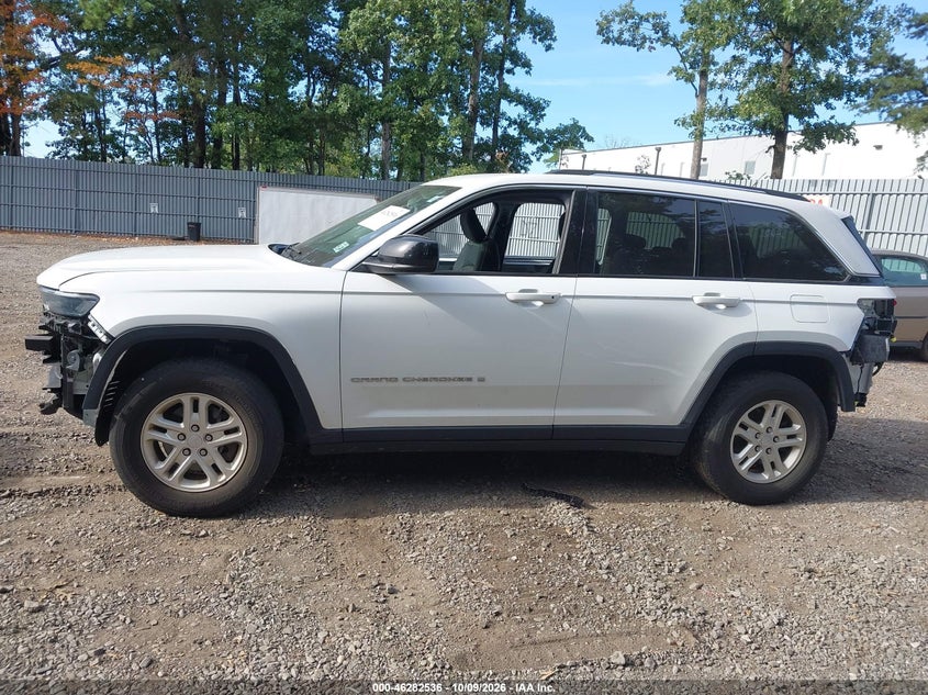 JEEP GRAND CHEROKEE - zdjęcie 15
