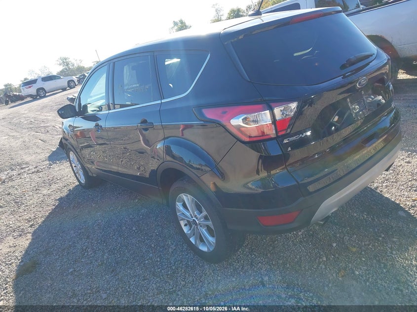 Vin: 1fmcu0gd1hud92299, lot: 46782761, ford escape se 20173