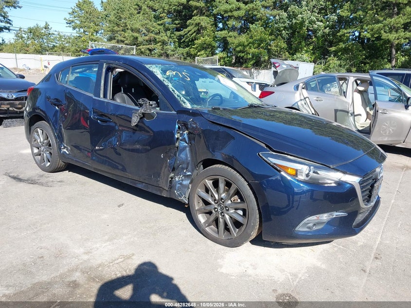 MAZDA MAZDA3 - zdjęcie 1