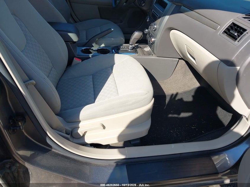 FORD FUSION 2010 VIN 3FAHP0HA0AR116835