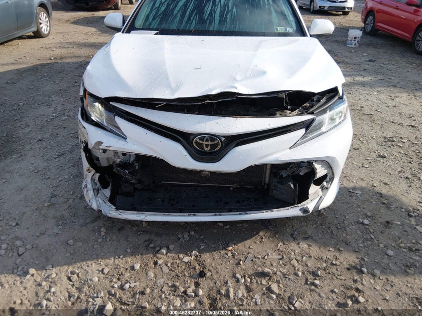 TOYOTA CAMRY - zdjęcie 6