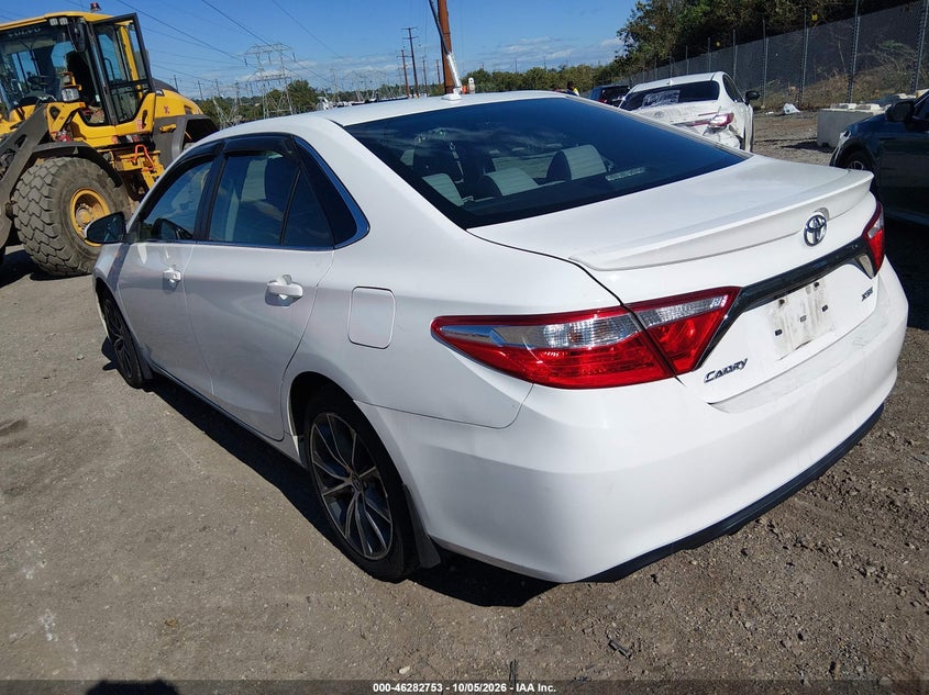 TOYOTA CAMRY - zdjęcie 3