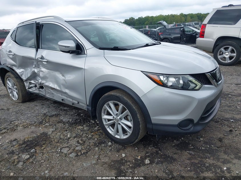 Vin: jn1bj1cp3jw190270, lot: 46782925, nissan rogue sport sv 20181