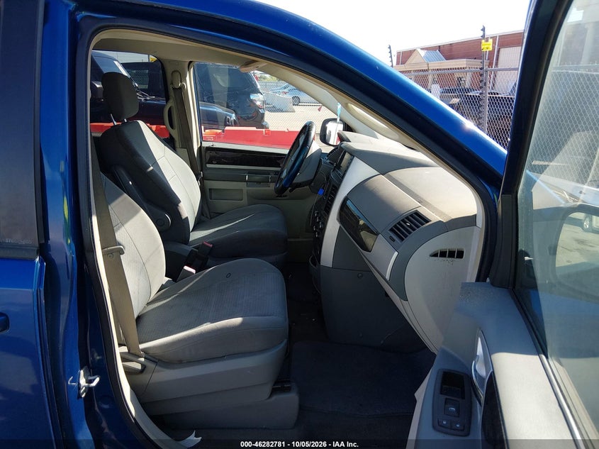 DODGE GRAND CARAVAN 2010 VIN 2D4RN5D14AR489490