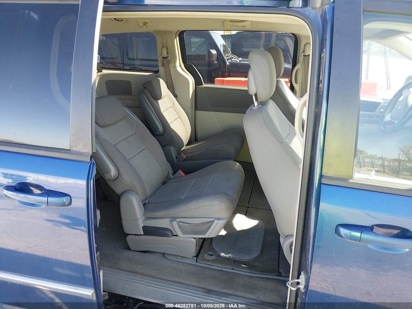 DODGE GRAND CARAVAN 2010 VIN 2D4RN5D14AR489490