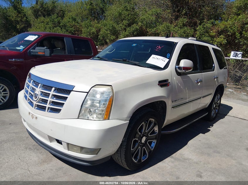 2008 Cadillac Escalade Standard, Обычный износ, IAAI, VIN 1GYEC63858R204778 — фото 2