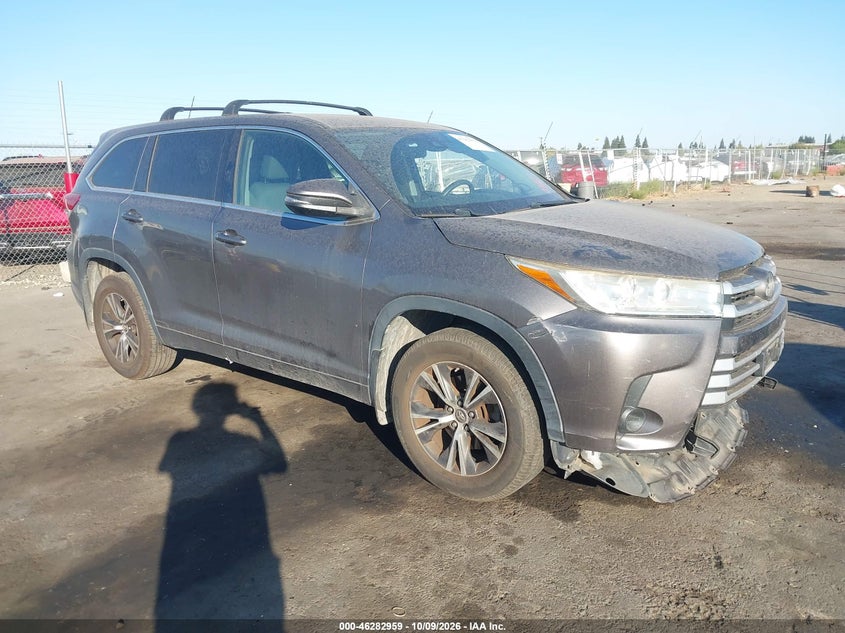 Vin: 5tdzzrfh9hs201757, lot: 46783105, toyota highlander le 20171