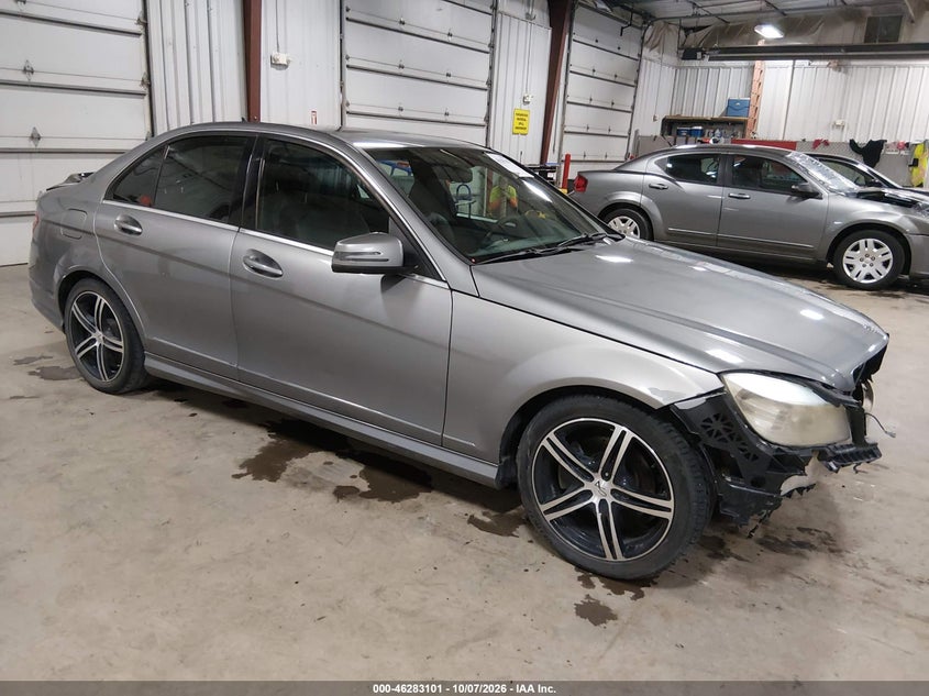 Vin: wddgf5eb5ar093735, lot: 46783247, mercedes-benz c 300 luxury/sport 2010 img_1