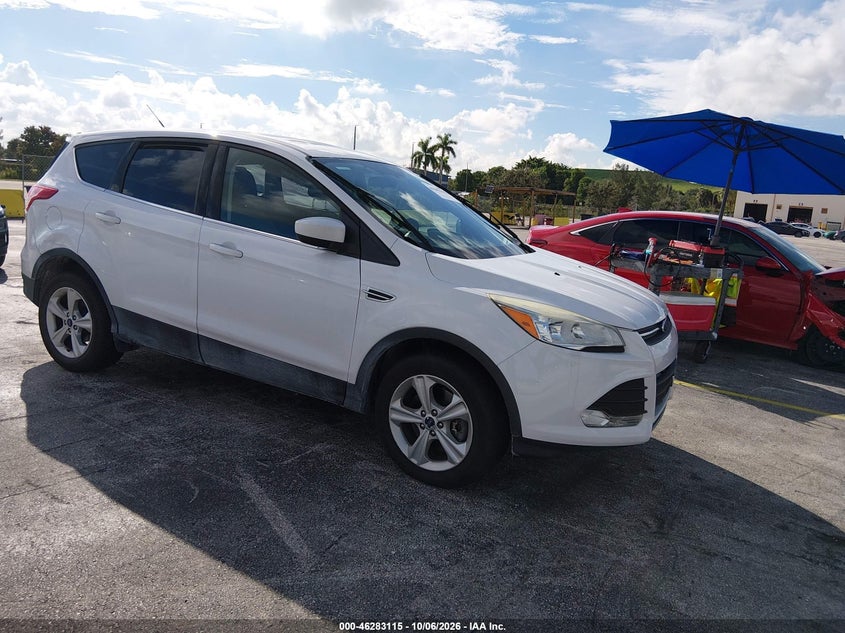 Vin: 1fmcu9g97gub73927, lot: 46783261, ford escape se 20161