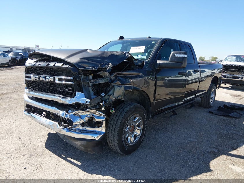 Vin: 3c6ur5hj0rg159005, lot: 46783273, ram 2500 tradesman  4x4 8' box 20242