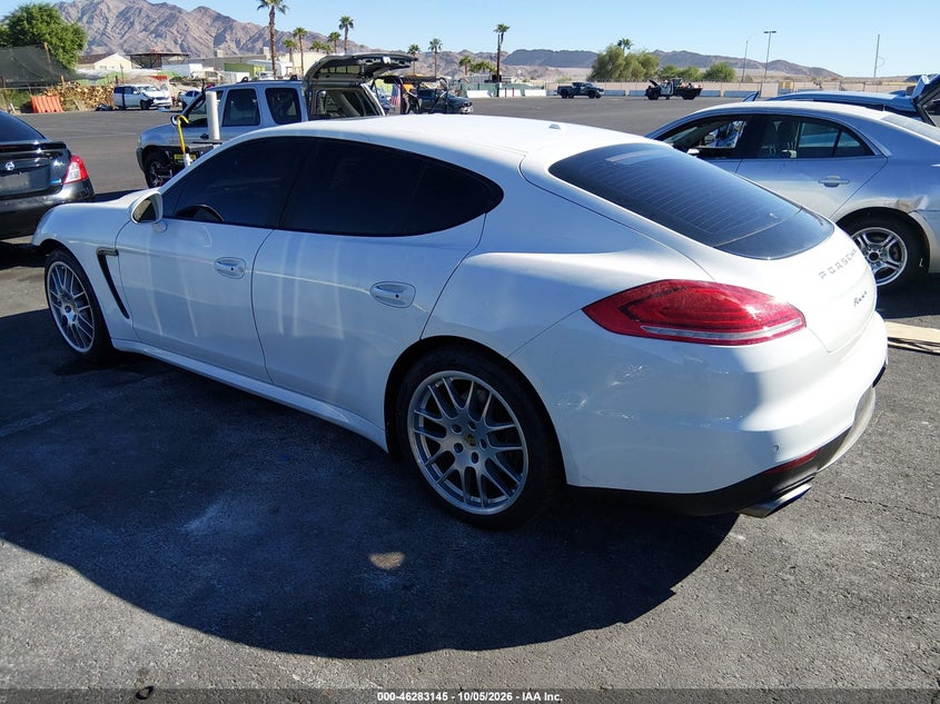 2014 PORSCHE PANAMERA 4 · Фото 3