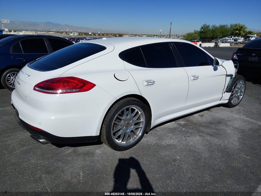 2014 PORSCHE PANAMERA 4 · Фото 4