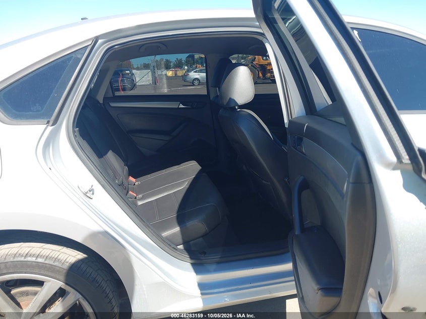 VOLKSWAGEN PASSAT 2015 VIN 1VWAT7A31FC023322